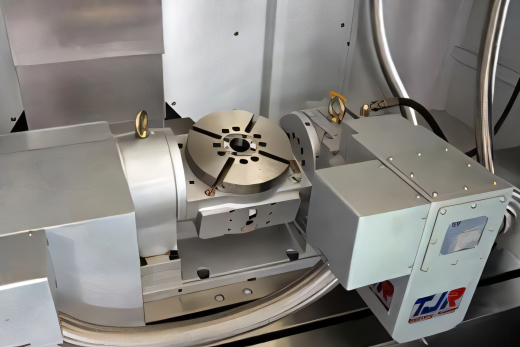 Вертикальный обрабатывающий центр с ЧПУ RCM VMC1370L