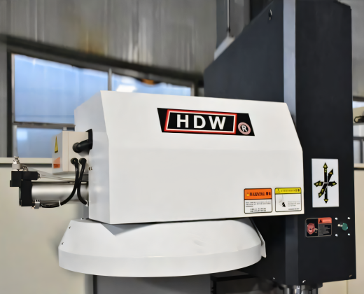 Вертикальный обрабатывающий центр с ЧПУ RCM XH7132