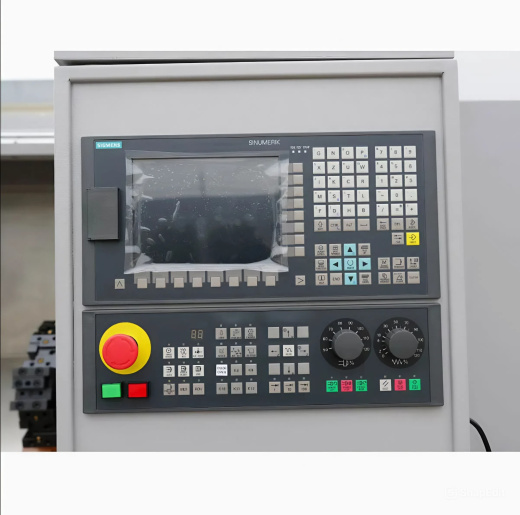 Токарный станок с ЧПУ RCM CK60L  1000